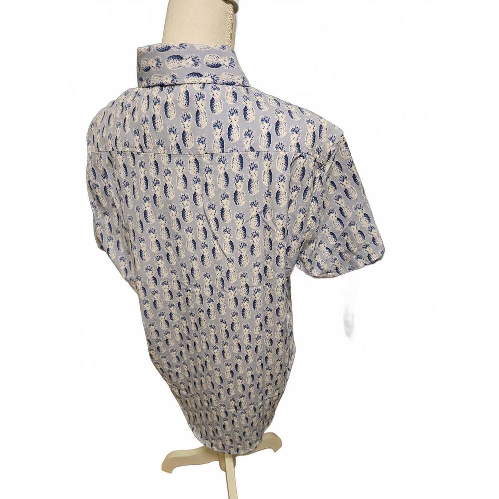 Lot of sz m tropical mens shirts
